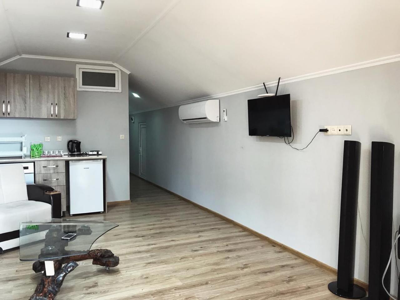 Apartment Green House マヒンジャウリ エクステリア 写真