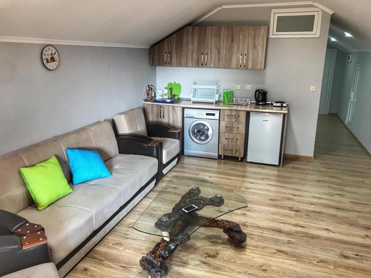 Apartment Green House マヒンジャウリ エクステリア 写真